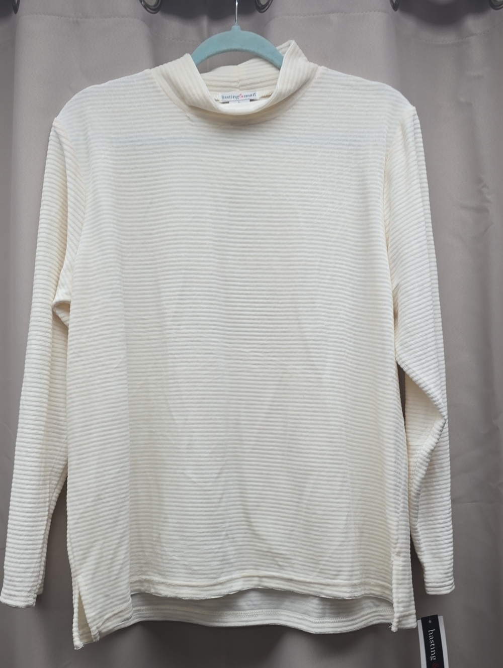 Hannoc Cream Ribbed Turtleneck Women's Sweater